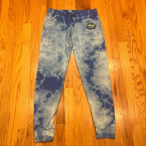 Lauren Moshi Tie Dye Peace Lips Sweatpants - Picture 2 of 8
